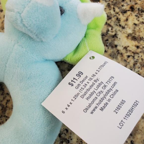 Baby boy  dinosaur blanket rattle,socks,bibs,hand towel, teething cloth - Picture 7 of 15